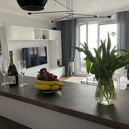 Апартаменты Celebryta - Apartament Устроне-Морске Экстерьер фото