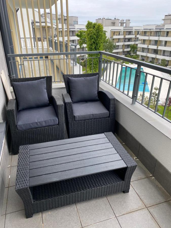 Апартаменты Celebryta - Apartament Устроне-Морске Экстерьер фото