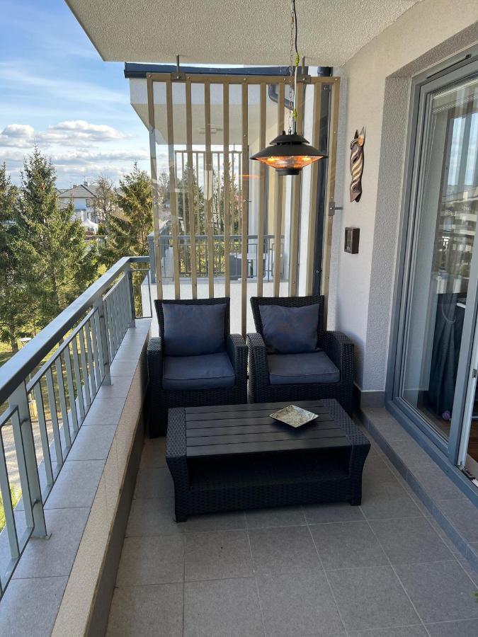Апартаменты Celebryta - Apartament Устроне-Морске Экстерьер фото